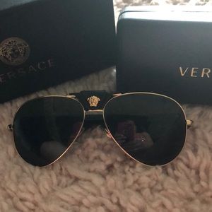 Medusa head aviator sunglasses BRAND NEW 2019